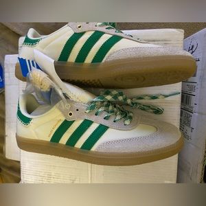 No Box Brand New Adidas Wales-Bonner US Mens Size 8.5 Cream/Green Gum Bottom